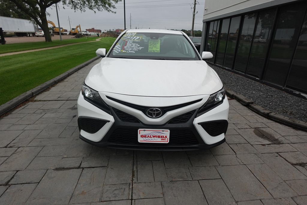 2024 Toyota Camry Image 7
