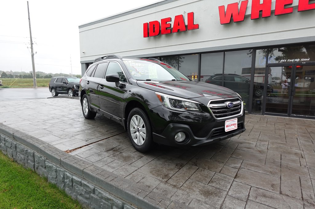 2018 Subaru Outback Image 2