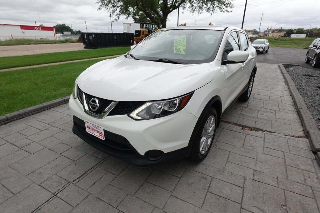 2017 Nissan Rogue Image 6