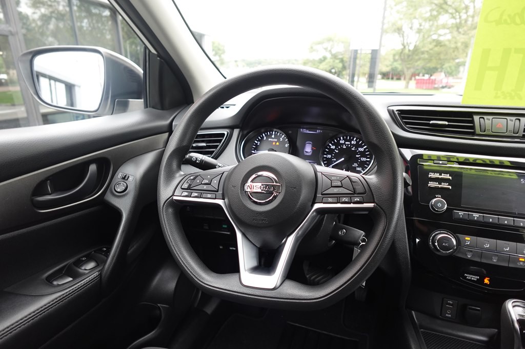2017 Nissan Rogue Image 14