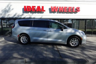 Image for 2024 Chrysler Pacifica Touring L ID: 7688245