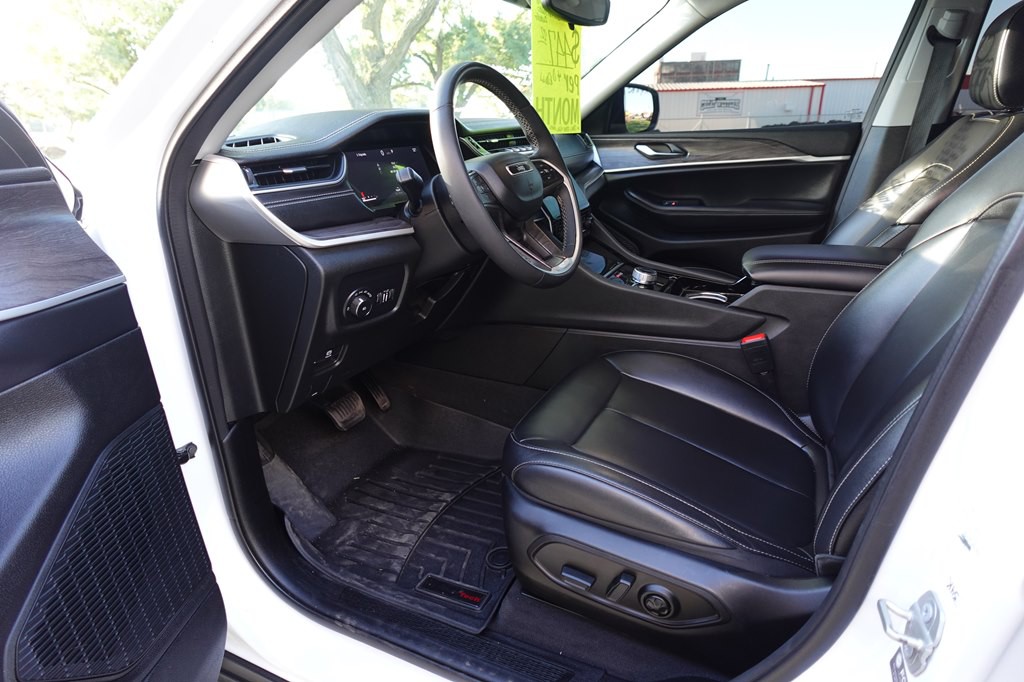 2023 Jeep Grand Cherokee Image 9