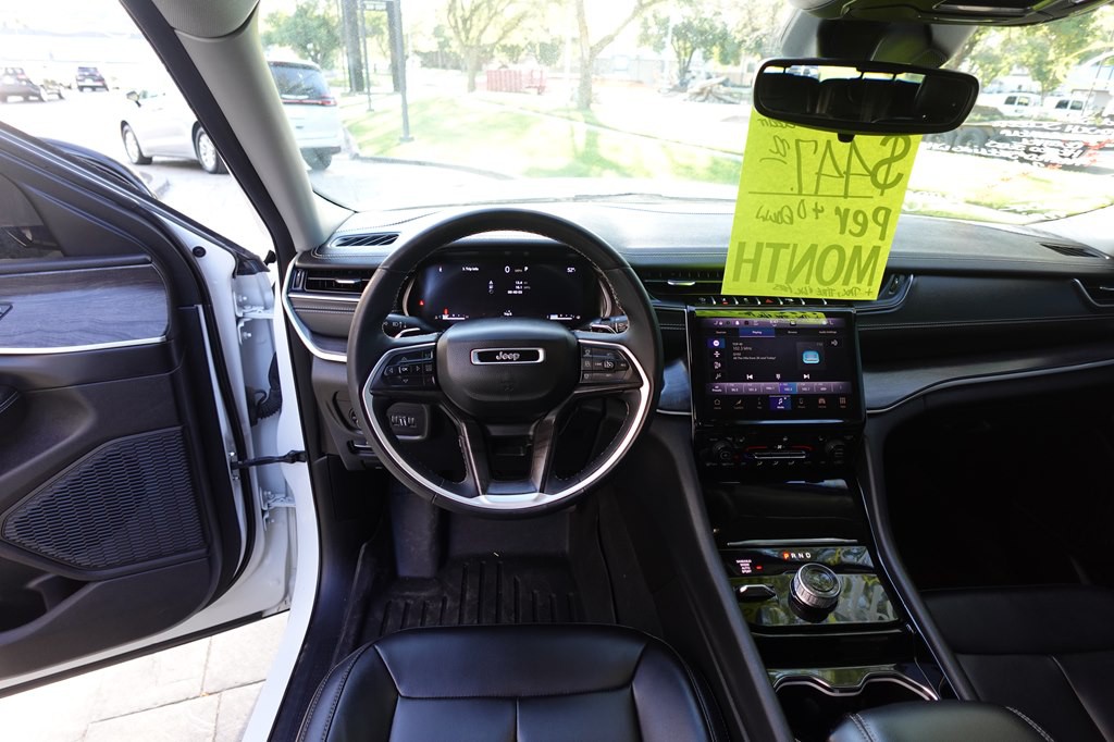 2023 Jeep Grand Cherokee Image 13