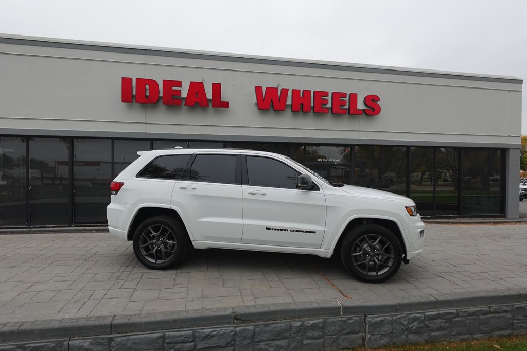 2021 Jeep Grand Cherokee Image 1
