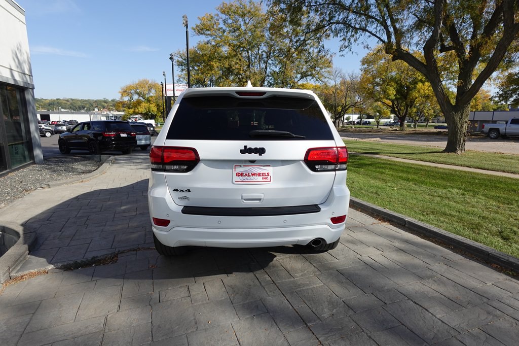 2020 Jeep Grand Cherokee Image 4