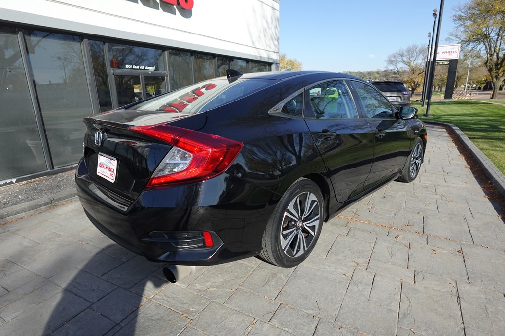 2017 Honda Civic Image 3