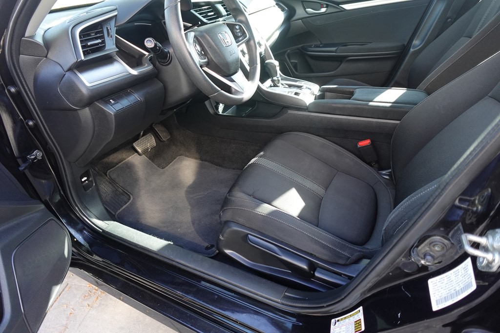 2017 Honda Civic Image 9