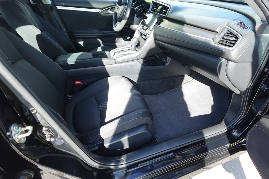 2017 Honda Civic Image 12