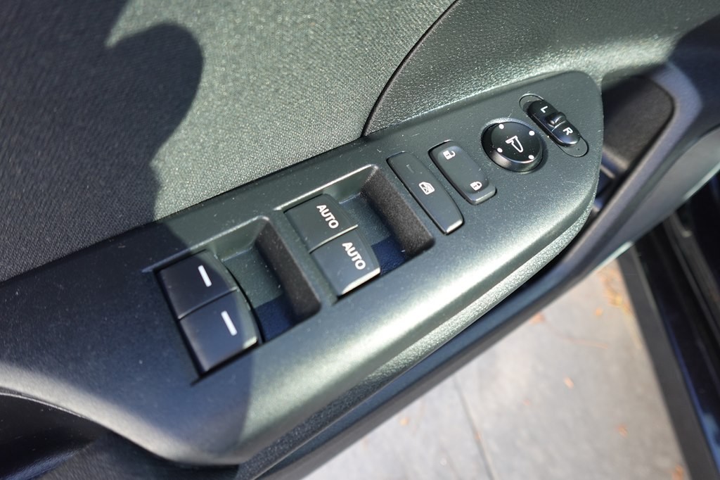 2017 Honda Civic Image 16