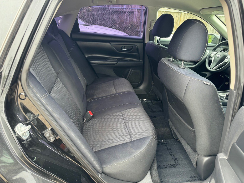 2017 Nissan Altima Image 6