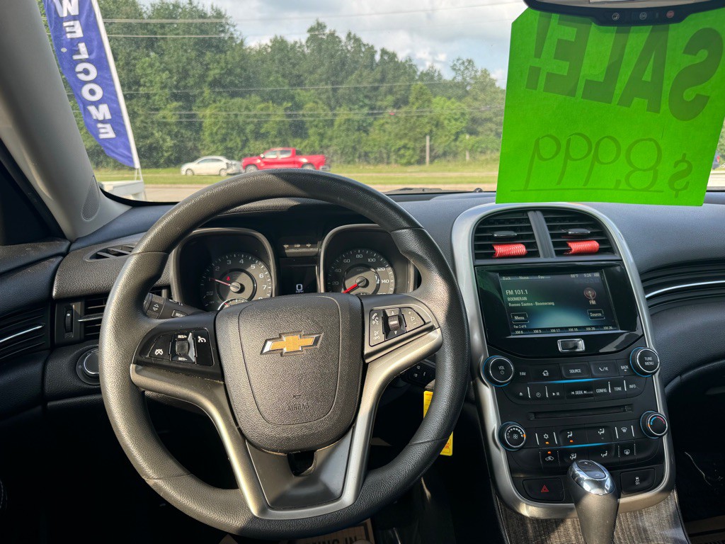 2016 Chevrolet Malibu Image 8