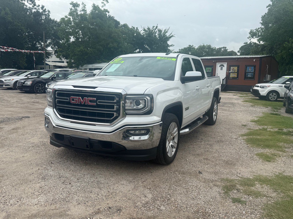 2017 GMC Sierra Image 2