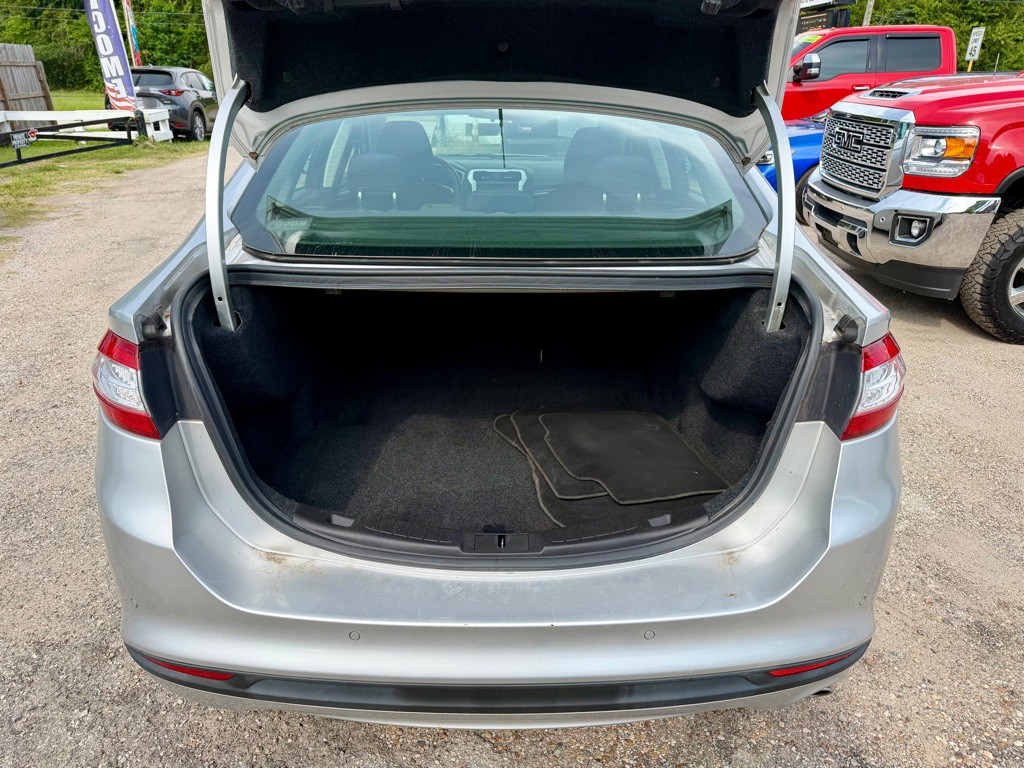 2016 Ford Fusion Image 11