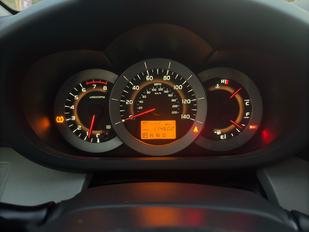 2012 Toyota Rav4 Image 8