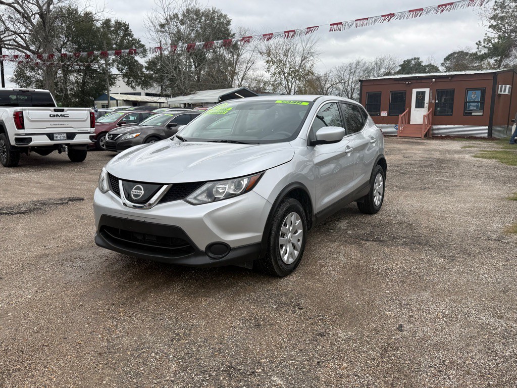 2019 Nissan Rogue Image 2