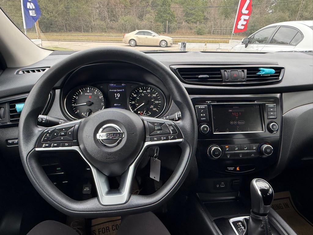 2019 Nissan Rogue Image 10