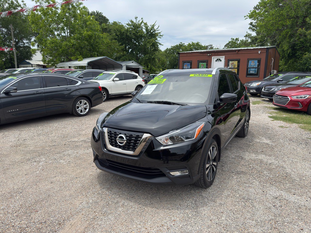 2019 Nissan Kicks Image 1