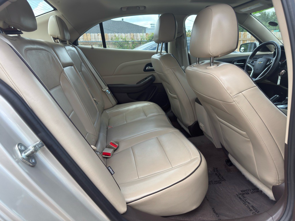 2014 Chevrolet Malibu Image 6