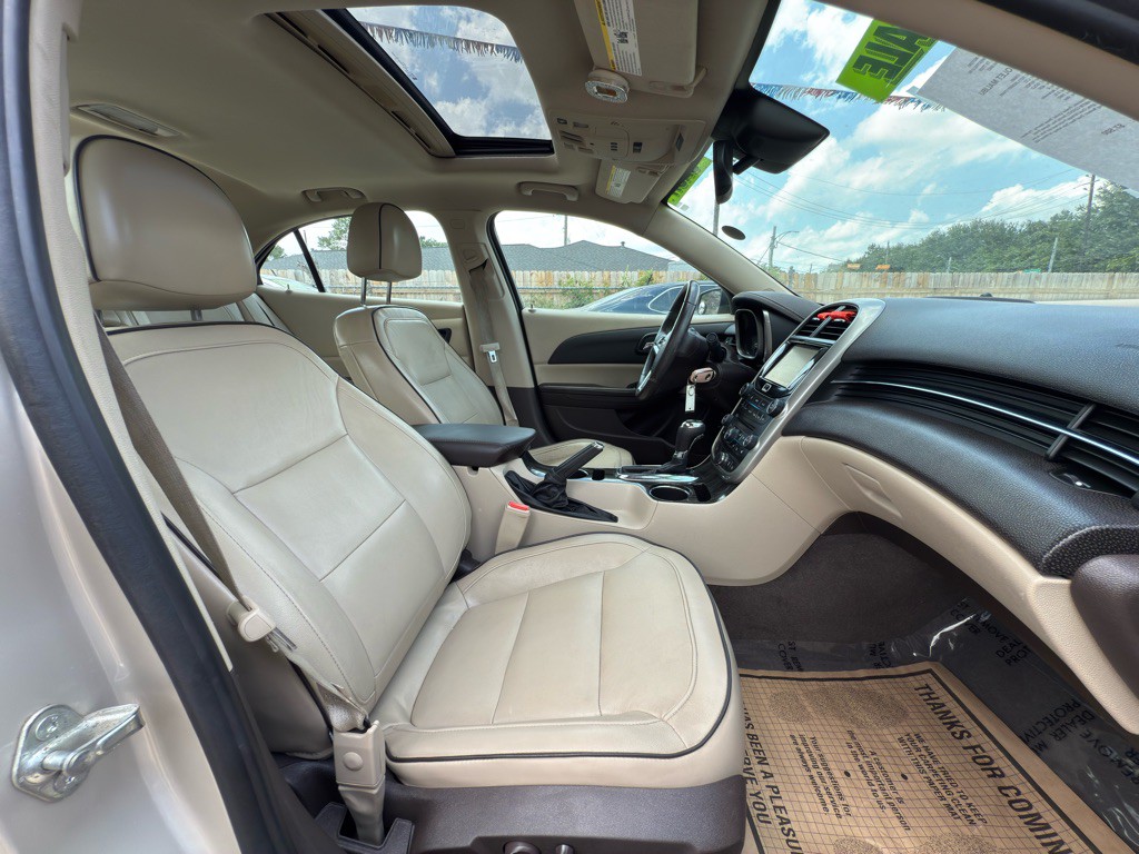 2014 Chevrolet Malibu Image 7