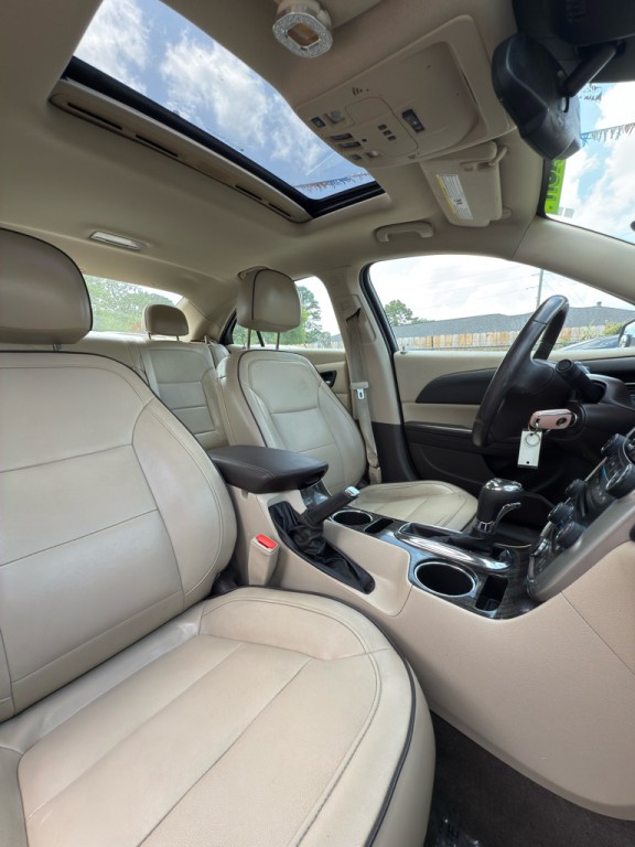 2014 Chevrolet Malibu Image 8