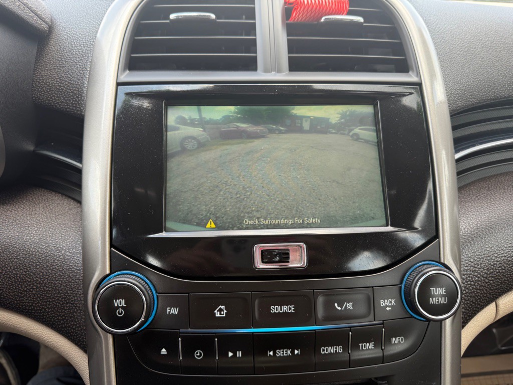 2014 Chevrolet Malibu Image 9