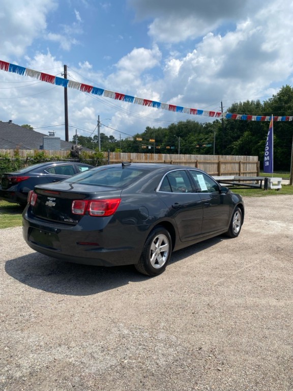 2016 Chevrolet Malibu Image 4