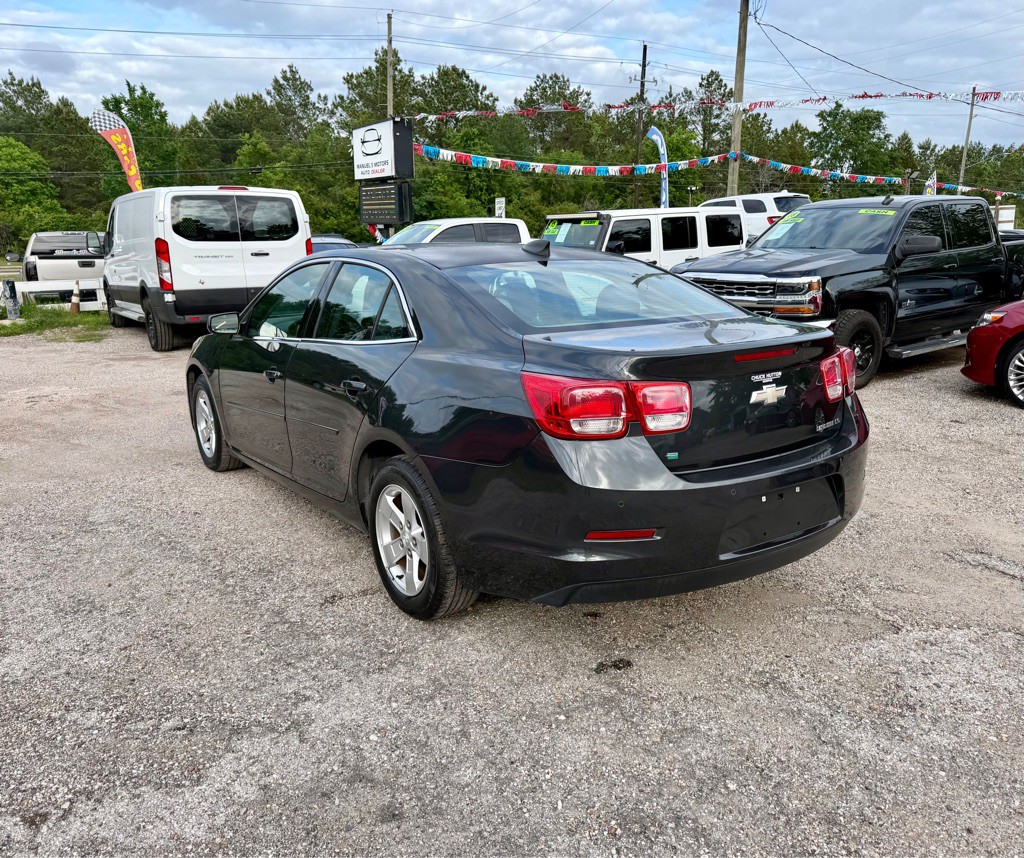 2016 Chevrolet Malibu Image 3