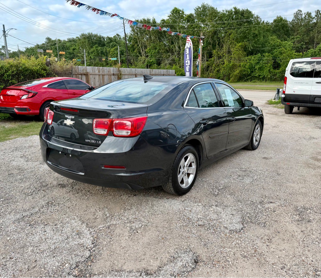 2016 Chevrolet Malibu Image 4