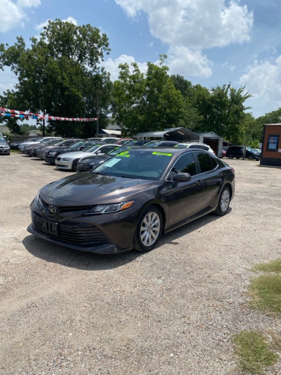 2018 Toyota Camry Image 2