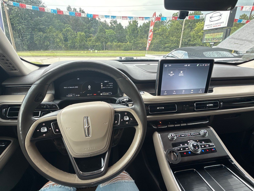 2022 Lincoln Aviator Image 10