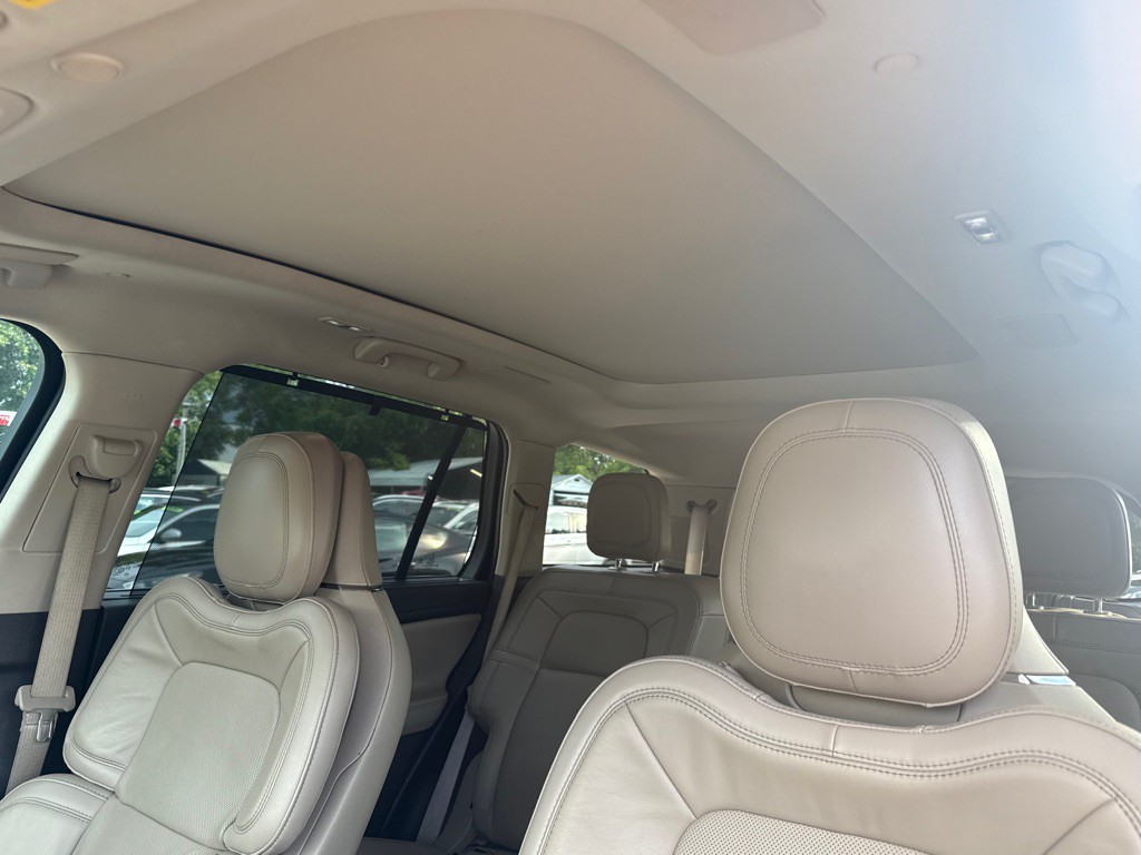 2022 Lincoln Aviator Image 12