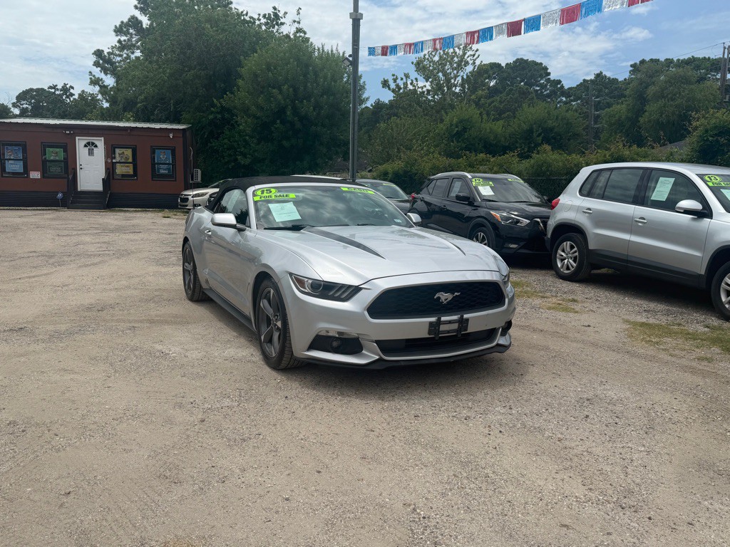 2015 Ford Mustang Image 2