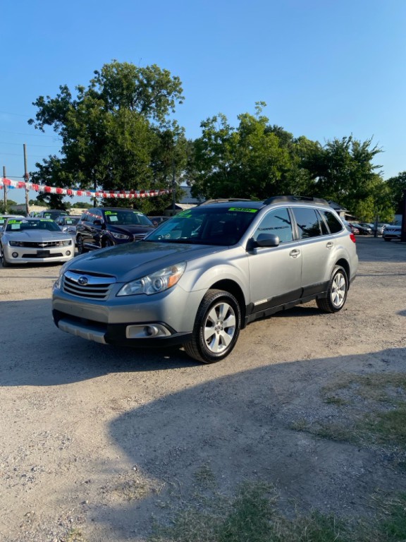 2011 Subaru Outback Image 2