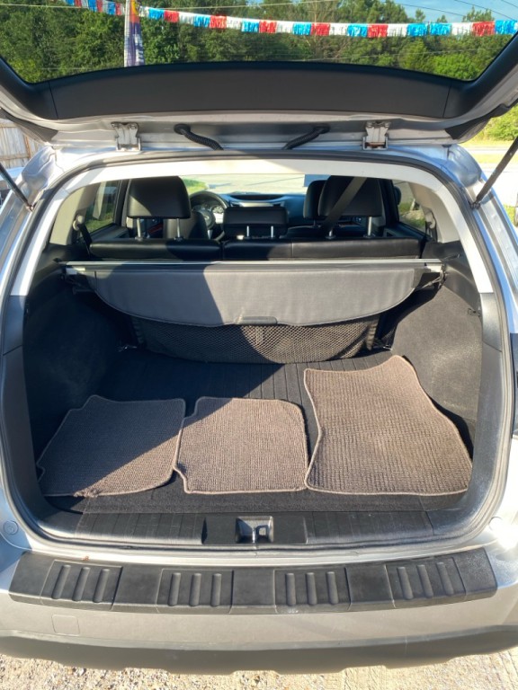 2011 Subaru Outback Image 6