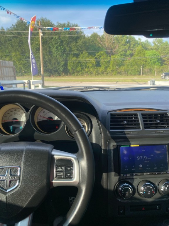 2014 Dodge Challenger Image 7