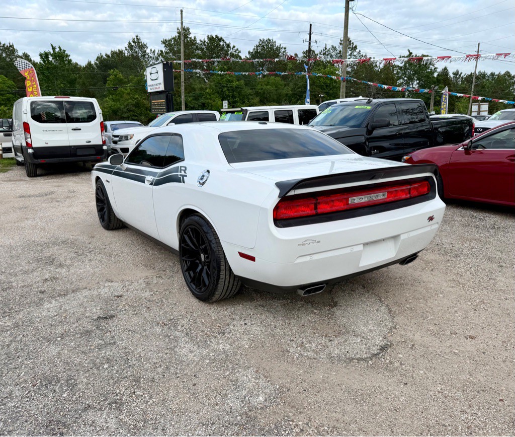 2014 Dodge Challenger Image 3