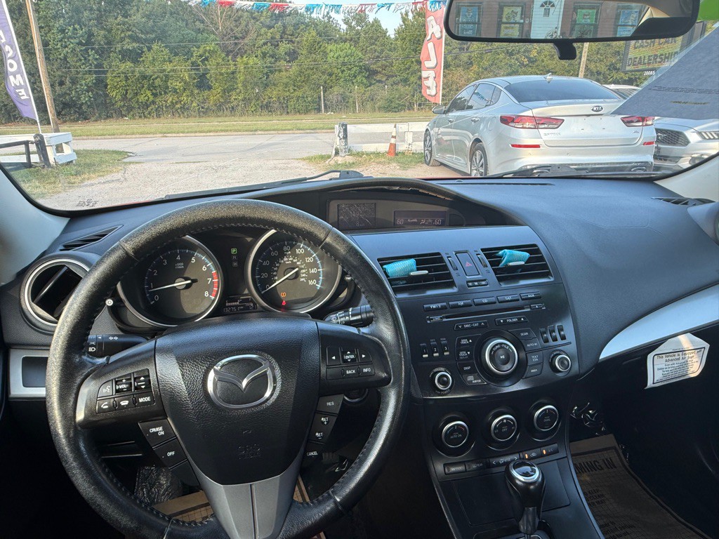 2013 Mazda Mazda3 Image 8