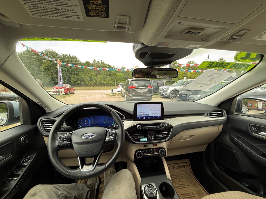 2022 Ford Escape Image 8