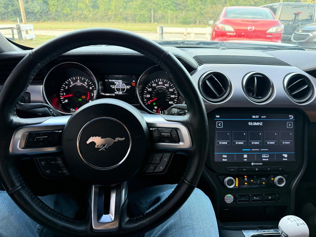 2017 Ford Mustang Image 12