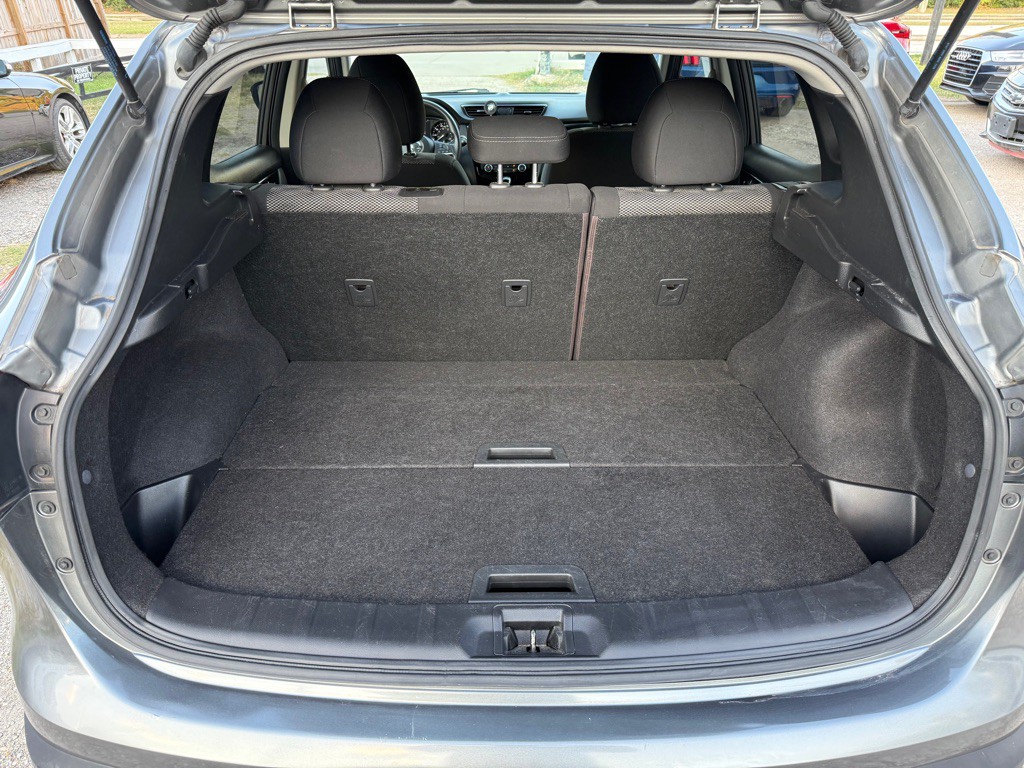 2018 Nissan Rogue Image 12