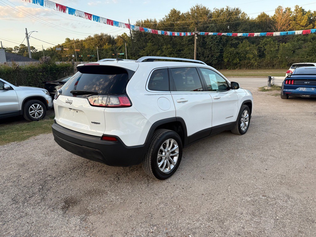 2019 Jeep Cherokee Image 3