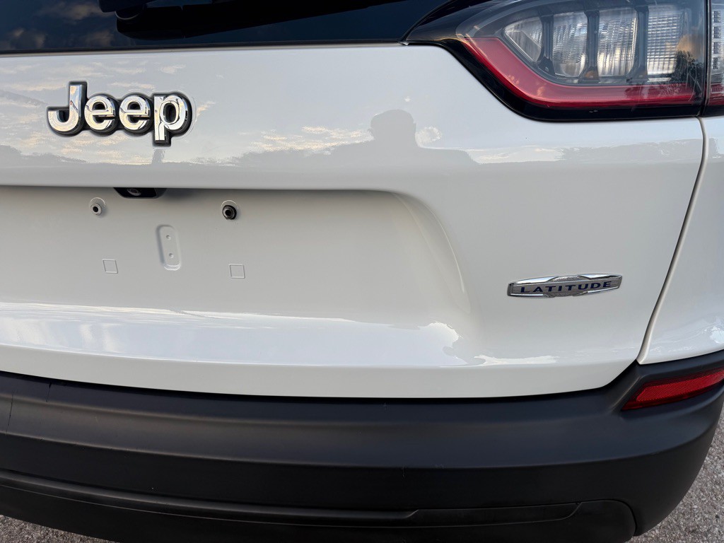 2019 Jeep Cherokee Image 6