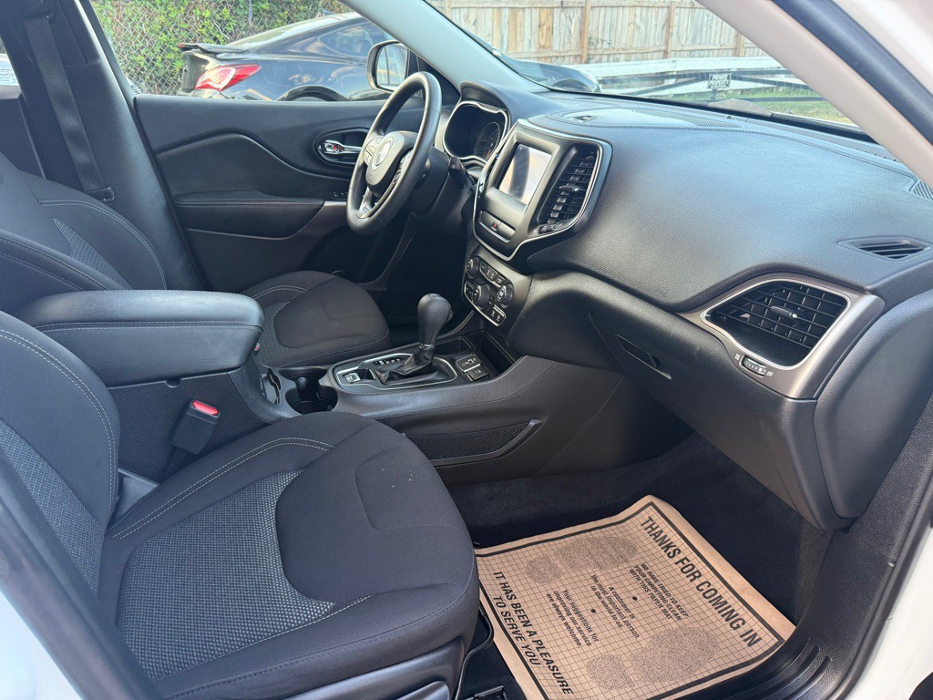 2019 Jeep Cherokee Image 7