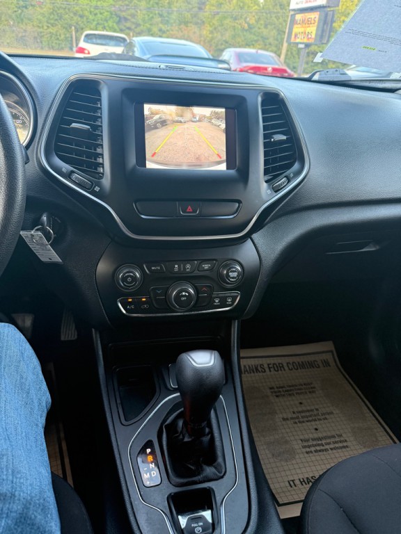 2019 Jeep Cherokee Image 13