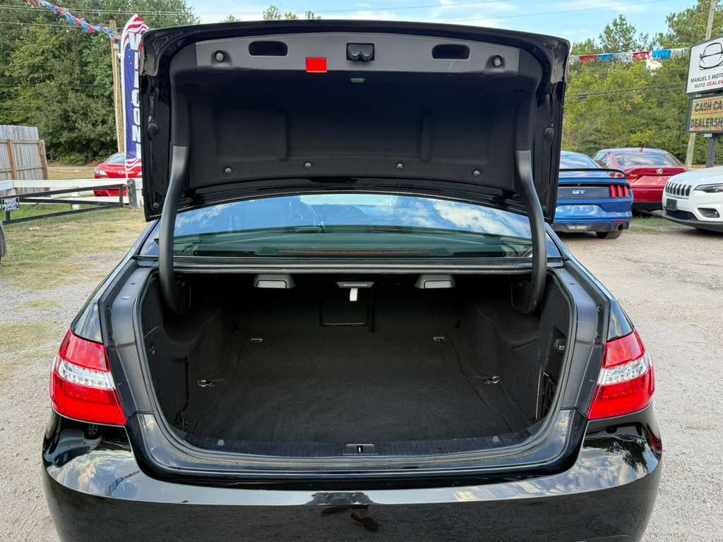 2012 Mercedes-Benz E-Class Image 10