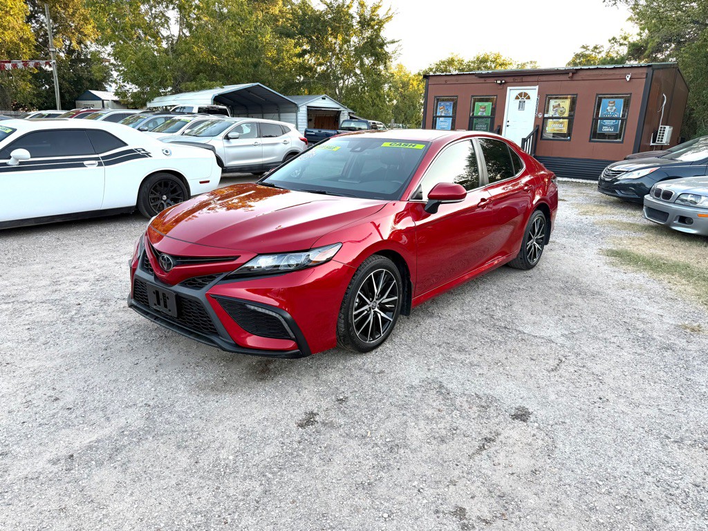 2023 Toyota Camry Image 2