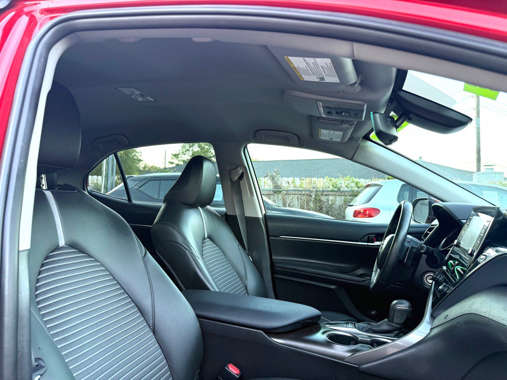 2023 Toyota Camry Image 13