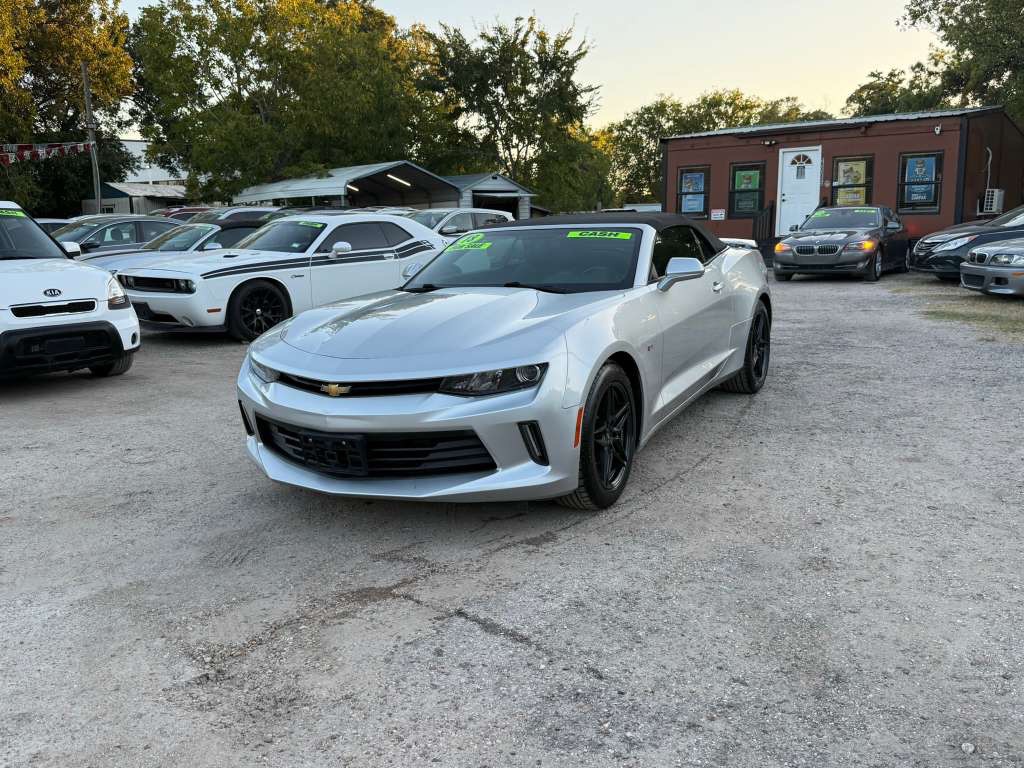 2018 Chevrolet Camaro Image 2