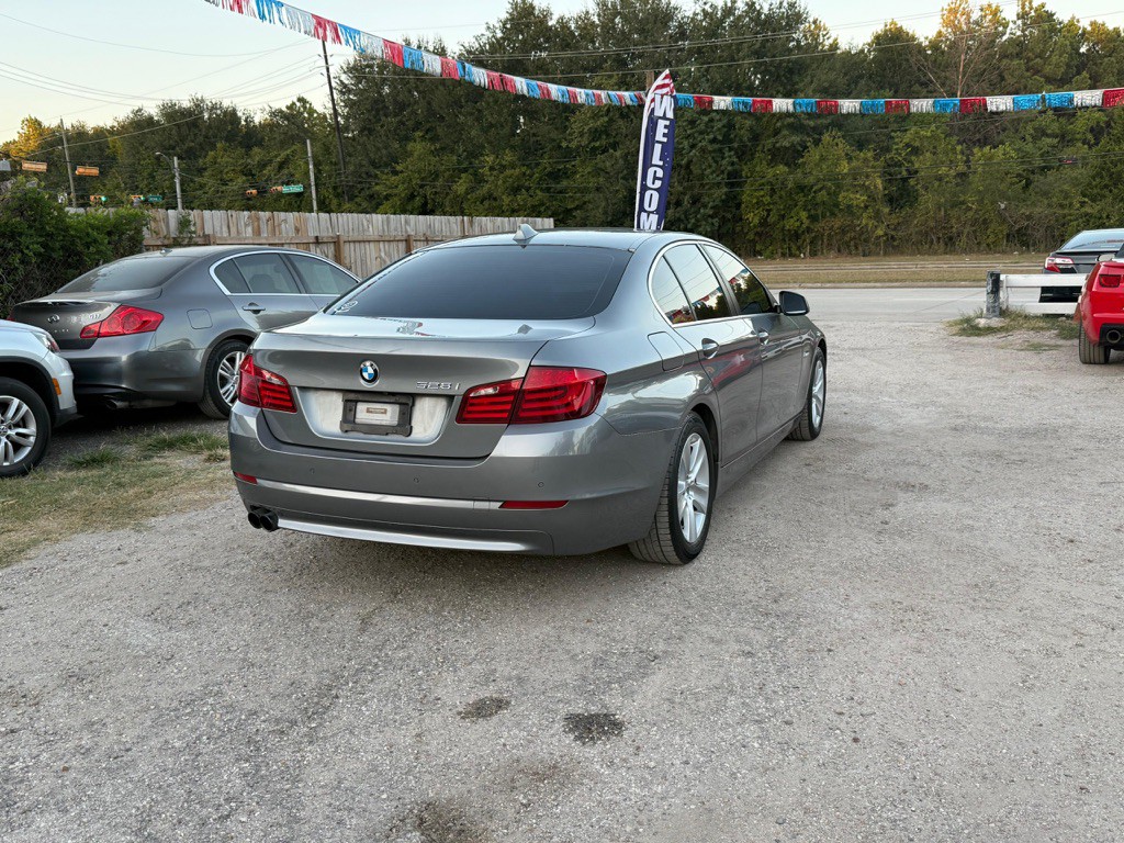 2013 BMW 5 Series Image 4