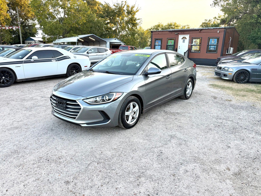 2018 Hyundai Elantra Image 2